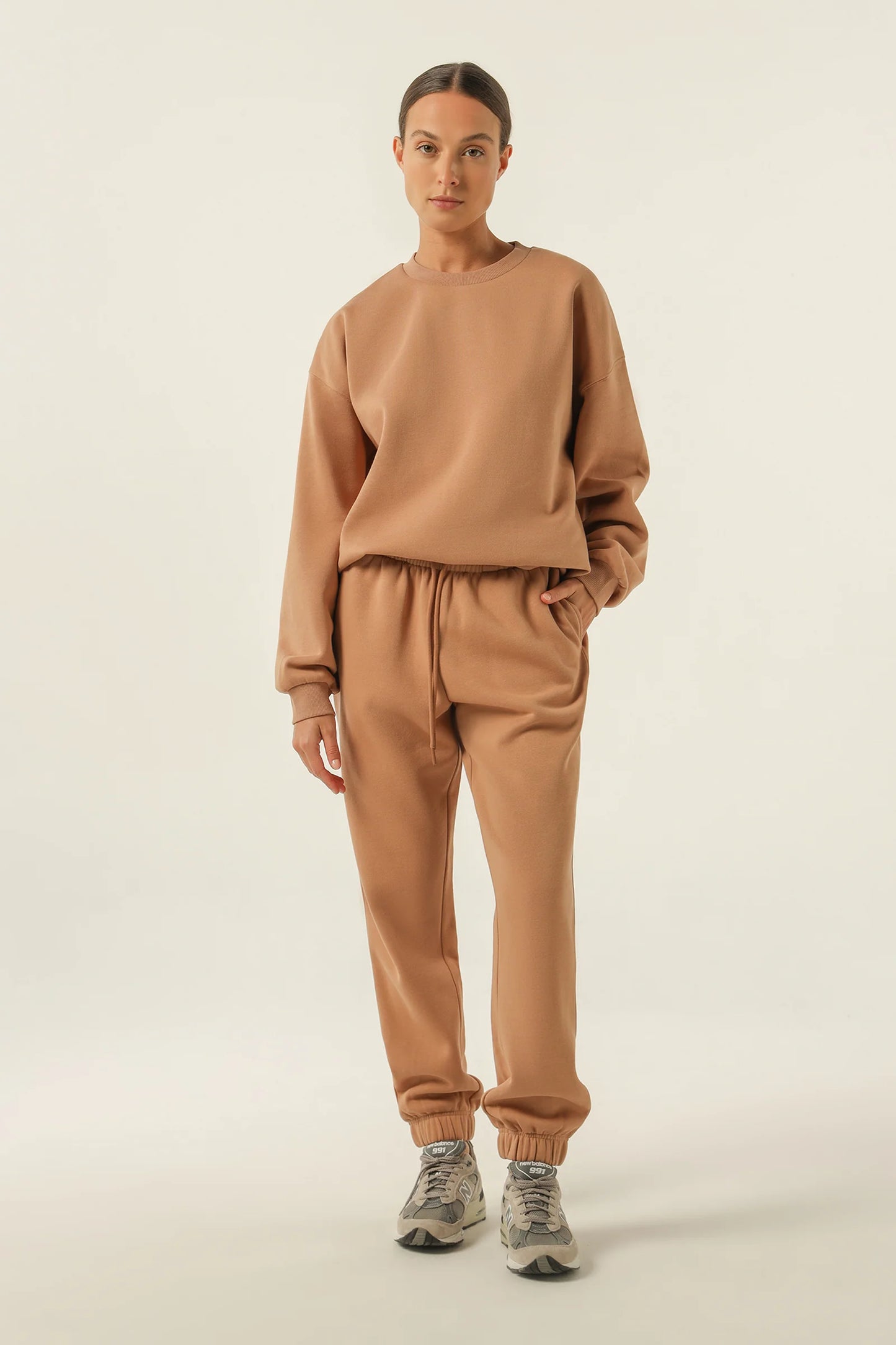 CARTER CURATED TRACKPANT - COFFEE - Leela Rose Boutique