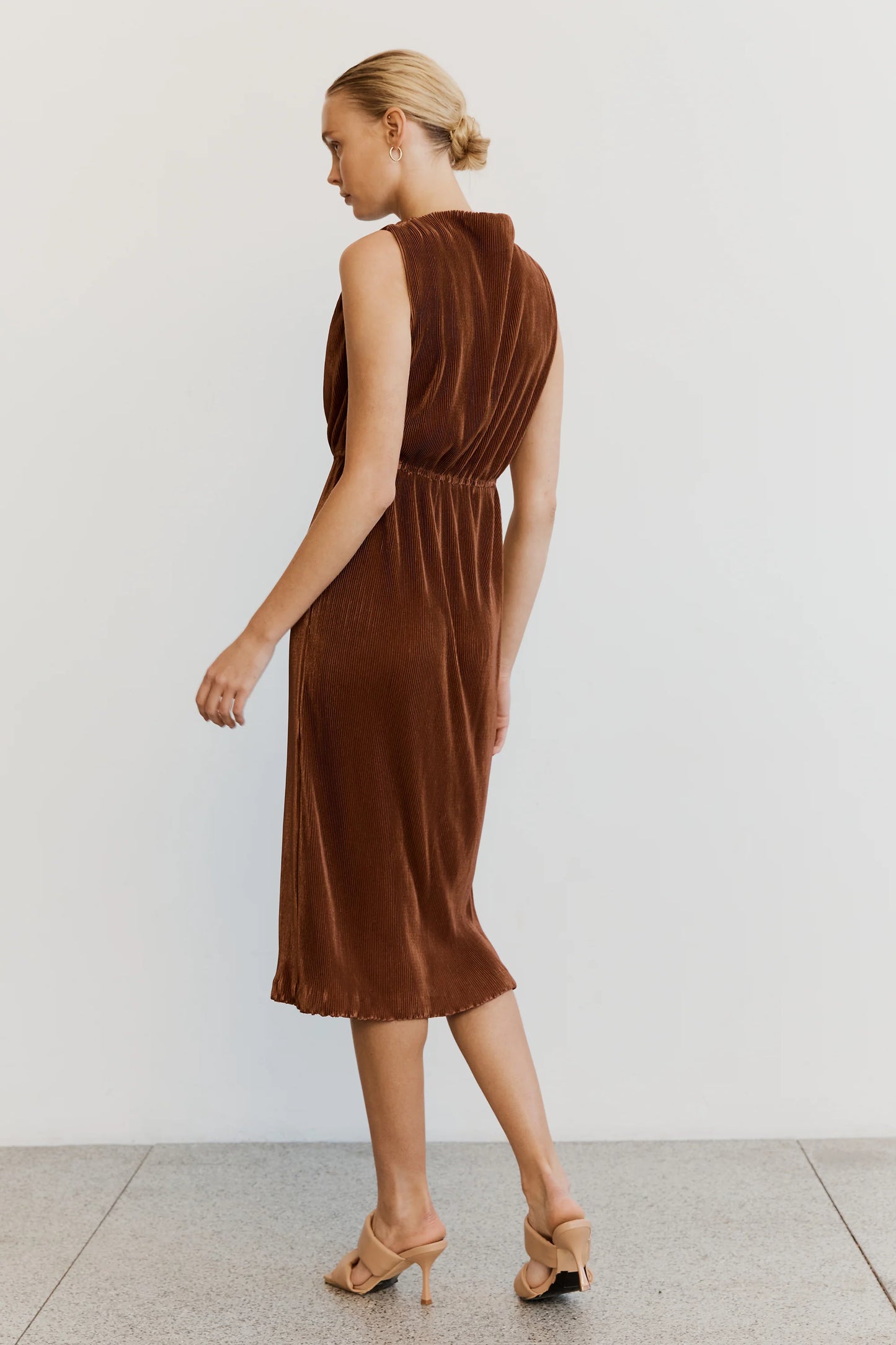 ROLLING HILLS MIDI DRESS - BRASS - Leela Rose Boutique