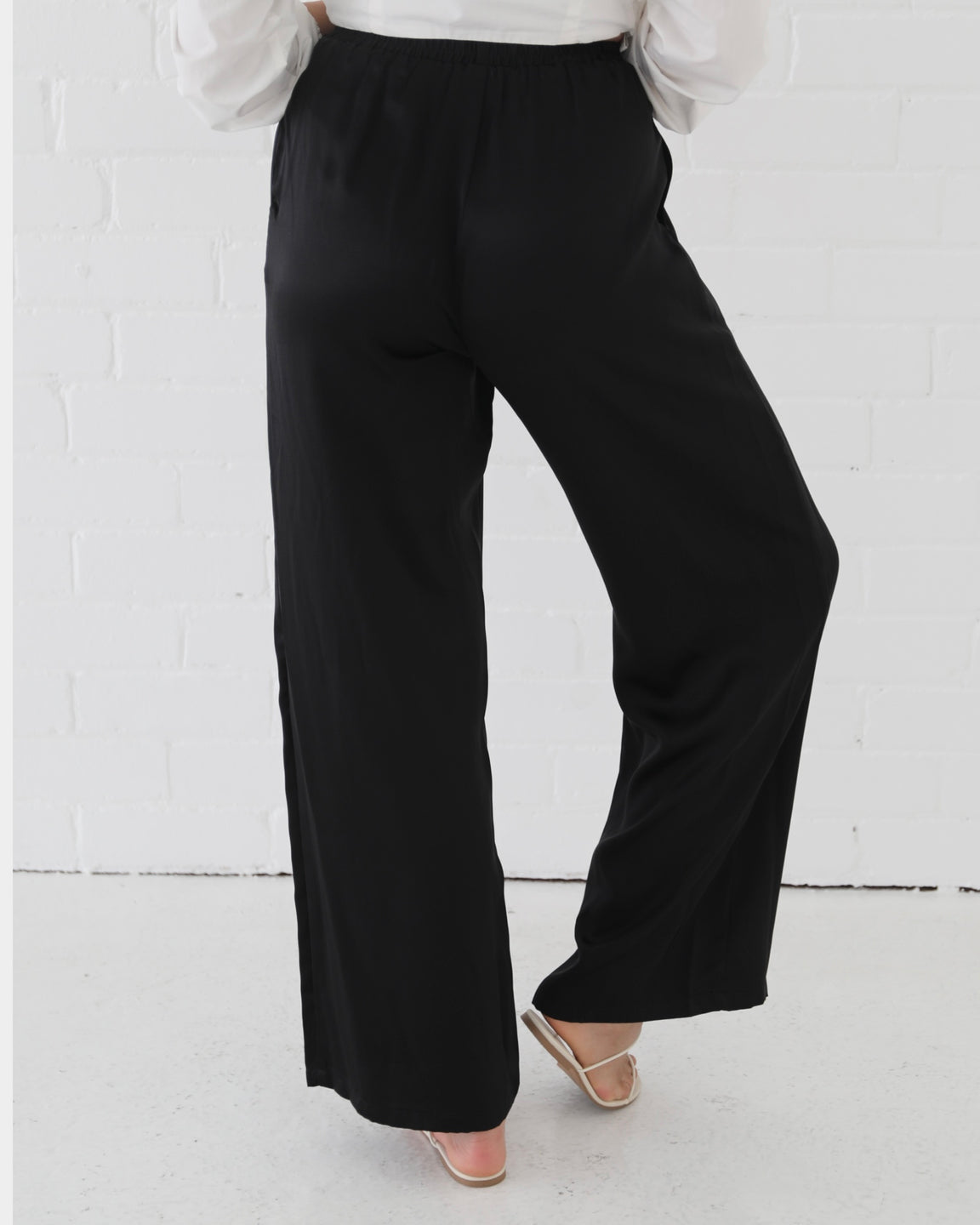 Coastal Silk Pant | BLACK - Leela Rose Boutique