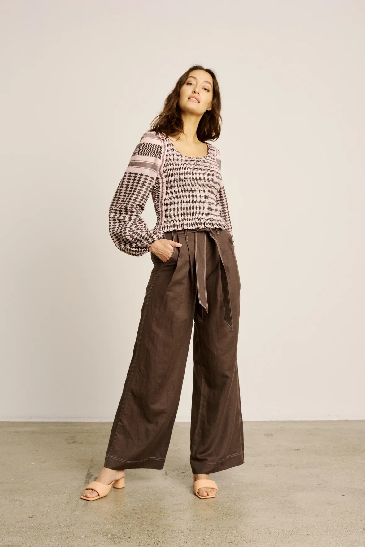 Noa Pants - Seal Brown - Leela Rose Boutique